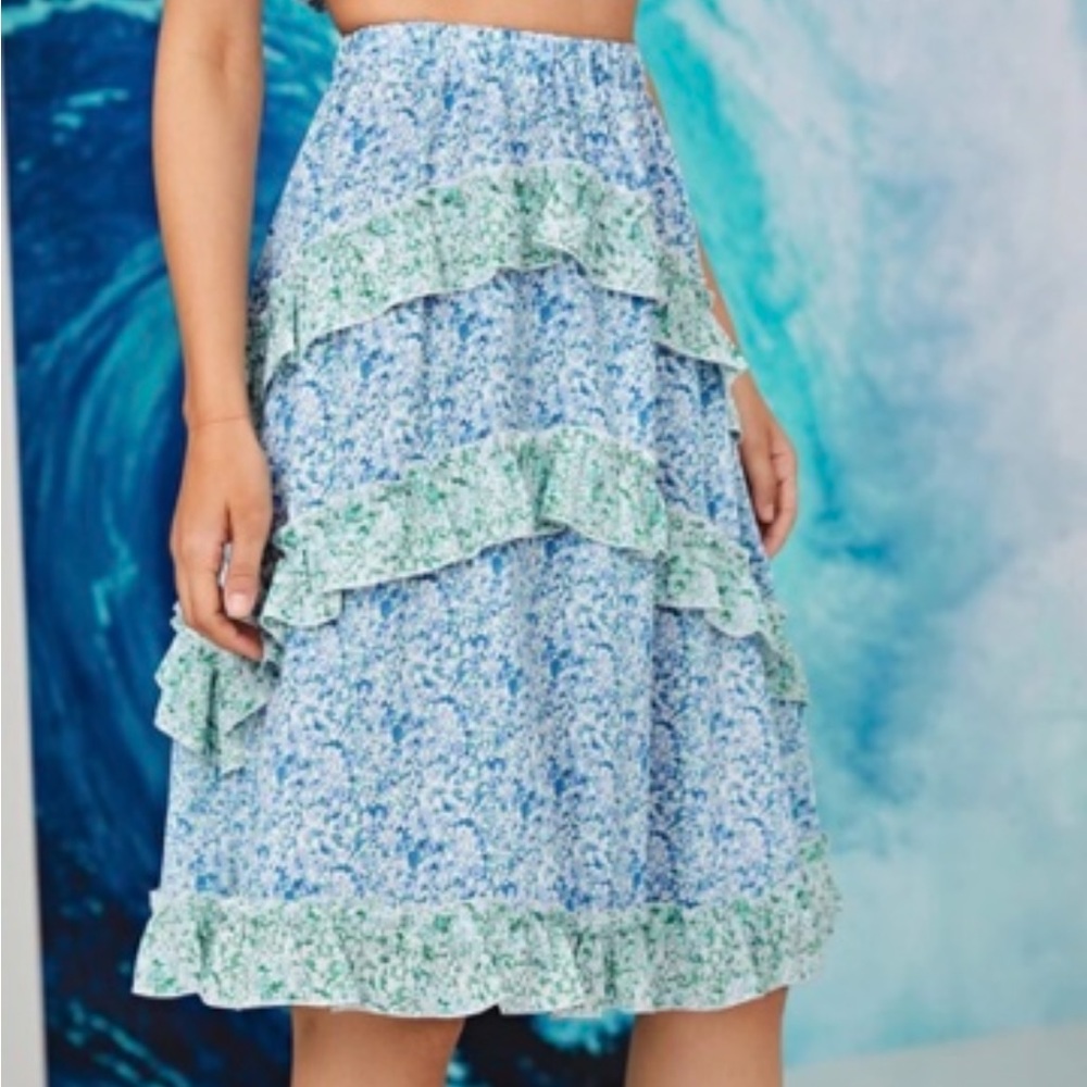 SHEIN Layered Ditsy Floral Skirt - Picture 2 of 6